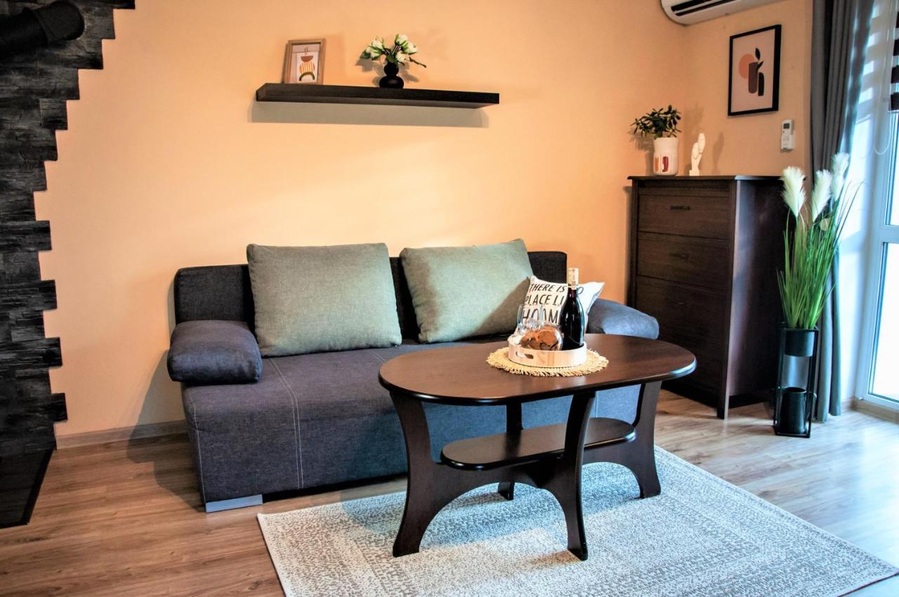 Apartament "Klimatycznie" - Przytulny, 4-Osobowy, Jelenia Gora, Cieplice Esterno foto